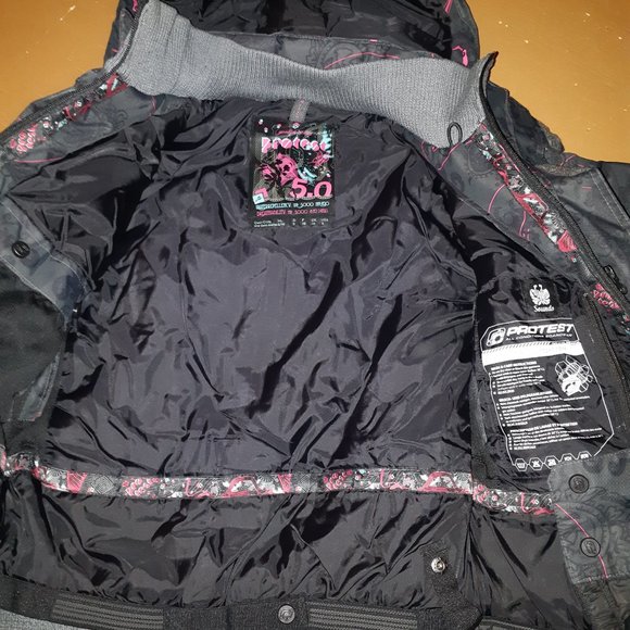 PROTEST winter jacket - Picture 5 of 15